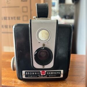 Kodak Brownie Hawkeye Flash Model Vintage Camera
